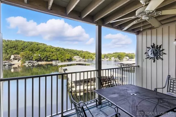 524 Indian Pointe DR #524, Osage Beach, MO 65065