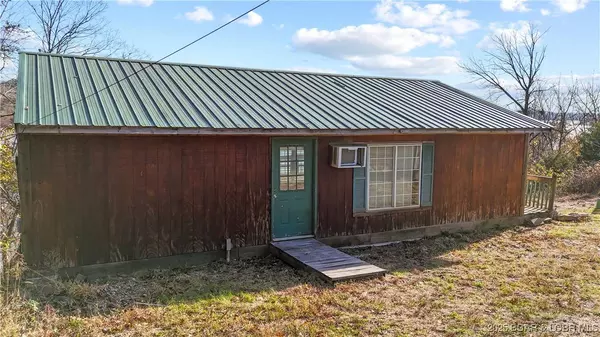 5906 Azelea LN, Stover, MO 65078