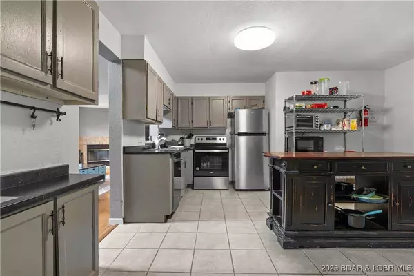 31151 Eastside DR, Rocky Mount, MO 65072