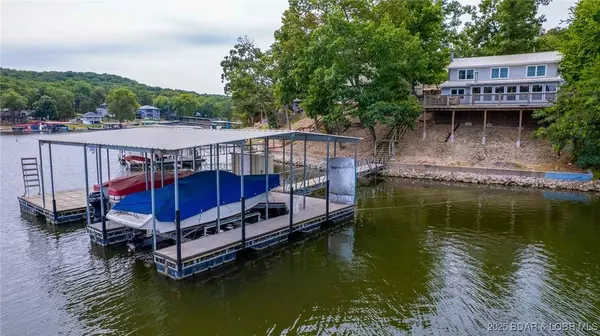 942 Pleasant Valley DR, Roach, MO 65787