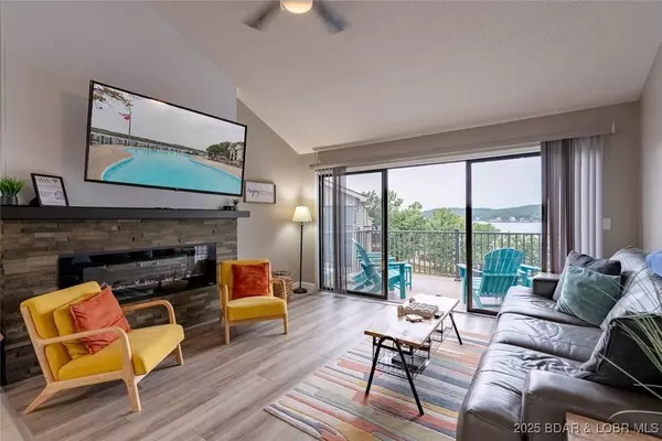 40 Robinwood DR #3A, Lake Ozark, MO 65049