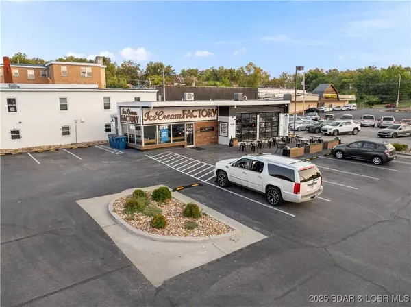 701 Madison ST, Jefferson City, MO 65101.2