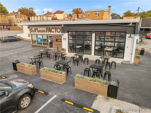 701 Madison ST, Jefferson City, MO 65101.2