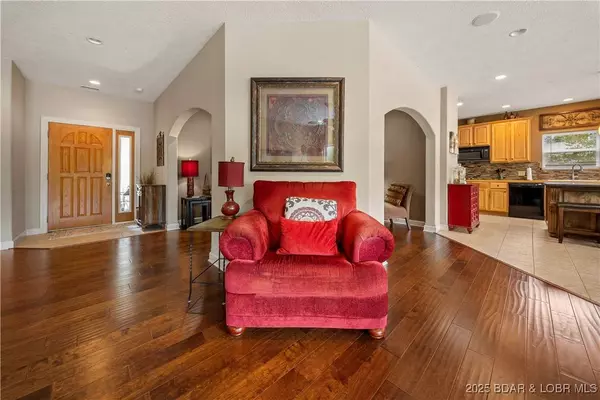 6629 Saint Moritz DR, Osage Beach, MO 65065