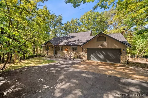 828 Foxhead Shores DR, Linn Creek, MO 65052