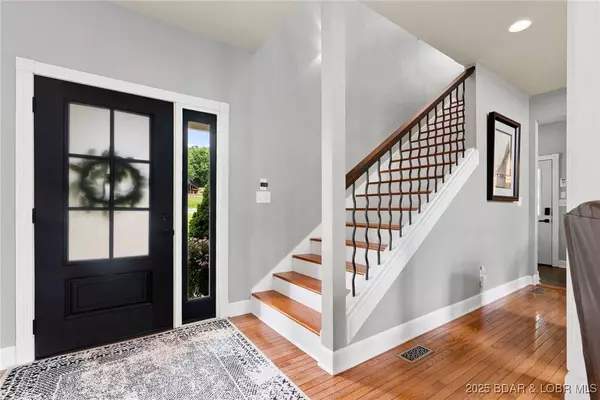 7 Lost Spike CT, Camdenton, MO 65020