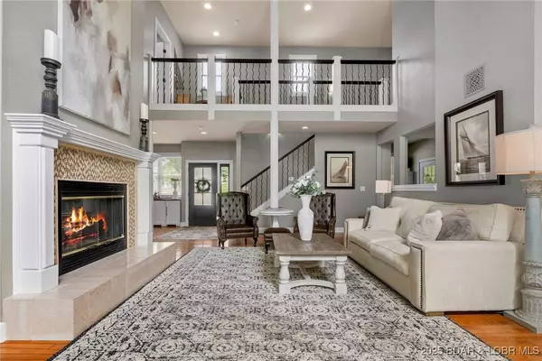 7 Lost Spike CT, Camdenton, MO 65020