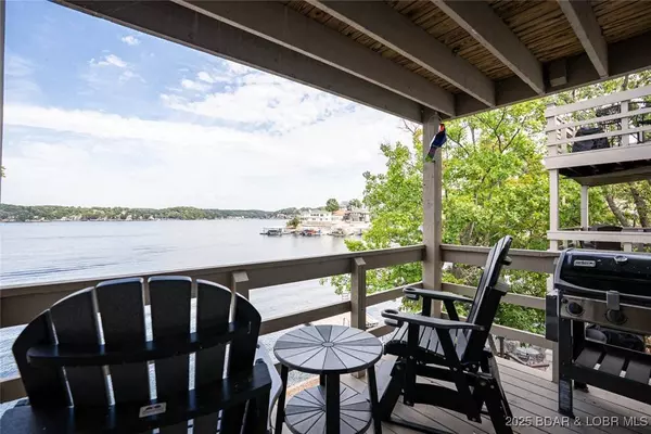 28 Hawk Harbor LN #2C, Lake Ozark, MO 65049