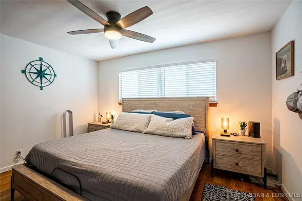 28 Hawk Harbor LN #2C, Lake Ozark, MO 65049