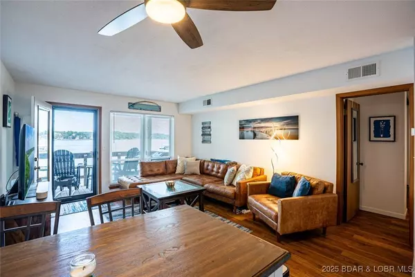 28 Hawk Harbor LN #2C, Lake Ozark, MO 65049