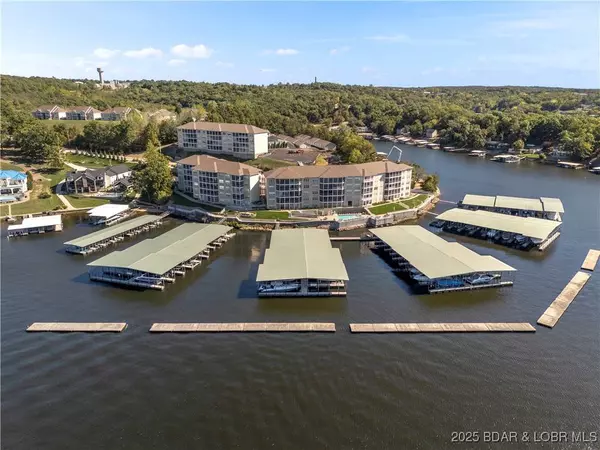 4499 Ski DR #242, Osage Beach, MO 65065