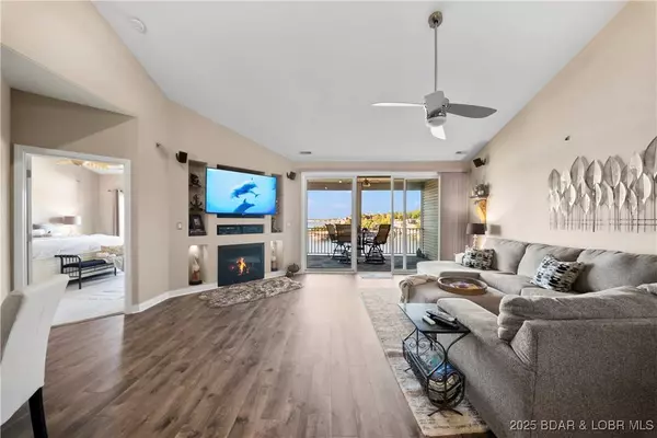 4499 Ski DR #242, Osage Beach, MO 65065