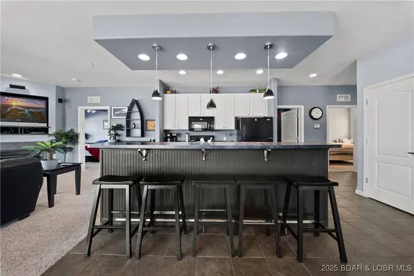 183 Upper Monarch Cove DR #2A, Lake Ozark, MO 65049