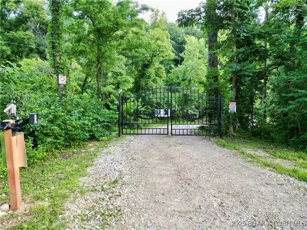 1732 Hwy 54, Eldon, MO 65026