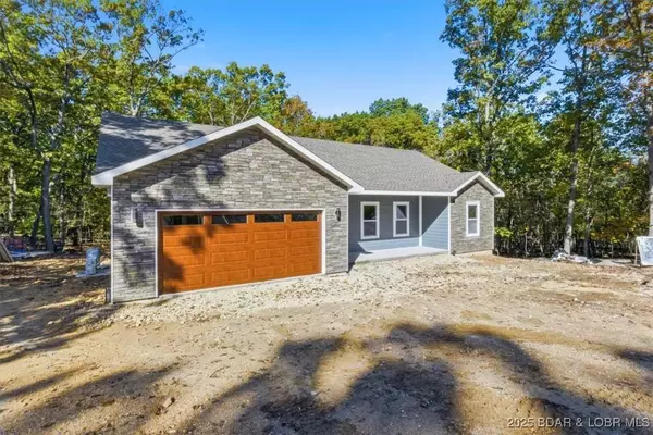 85 Fox Run RD, Sunrise Beach, MO 65079