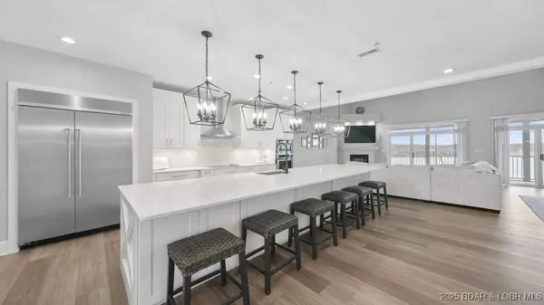 5450 Christopher DR #243, Osage Beach, MO 65065