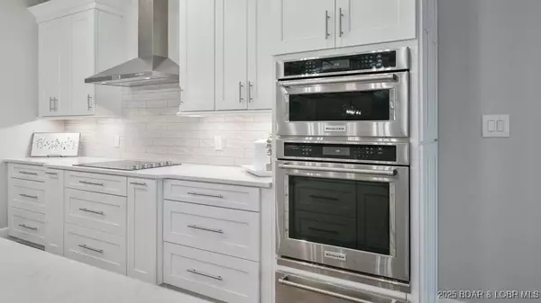 5450 Christopher DR #243, Osage Beach, MO 65065