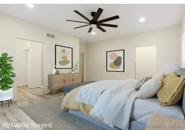 85 Fox Run RD, Sunrise Beach, MO 65079