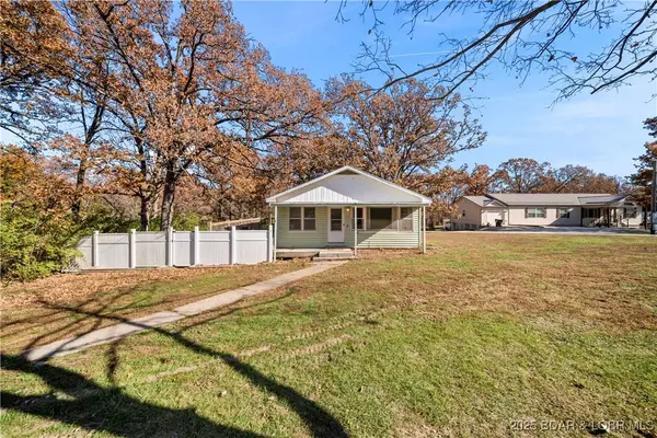 1598 Long LN, Eldon, MO 65026