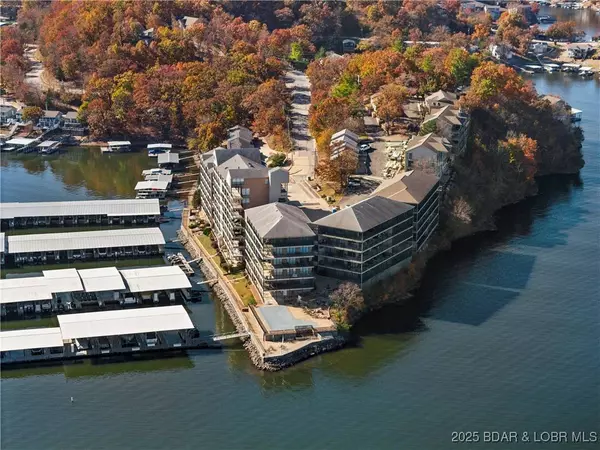 152 Falls Point DR #2A, Lake Ozark, MO 65049