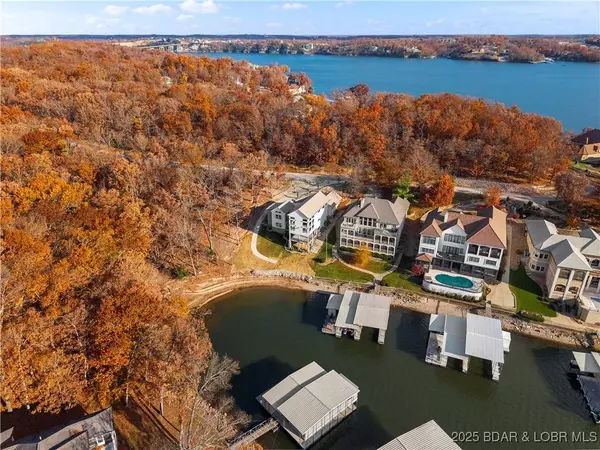 154 Via Cresta DR, Sunrise Beach, MO 65079