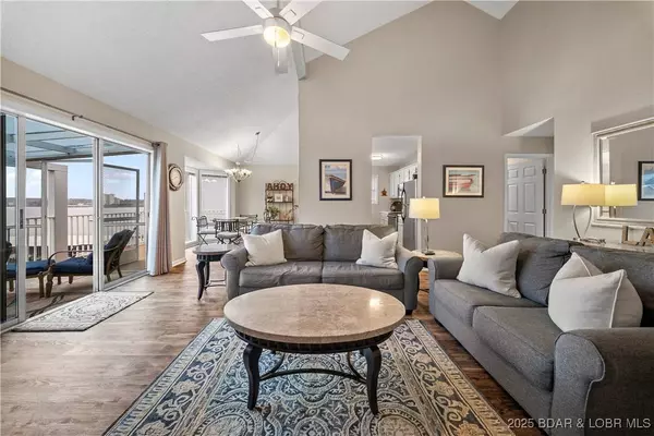 432 Regatta Bay CIR #4C, Lake Ozark, MO 65049