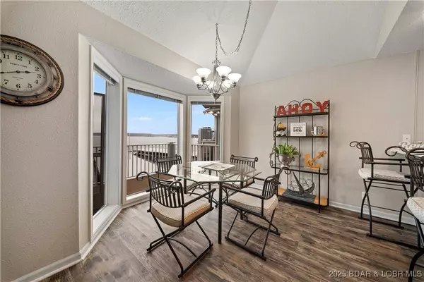 432 Regatta Bay CIR #4C, Lake Ozark, MO 65049