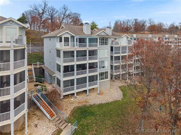 432 Regatta Bay CIR #4C, Lake Ozark, MO 65049