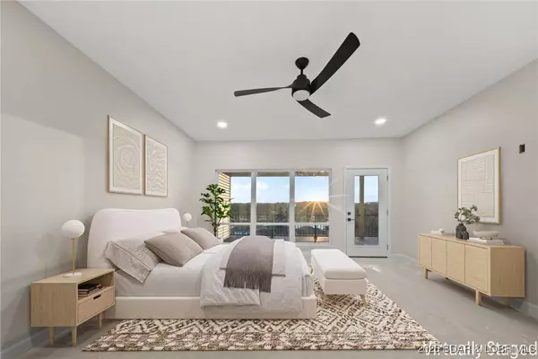 422 Outer DR, Lake Ozark, MO 65049