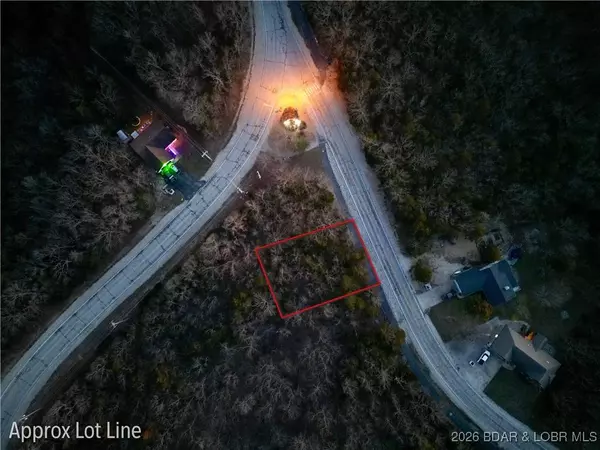 274 Palisades PT #2, Four Seasons, MO 65049