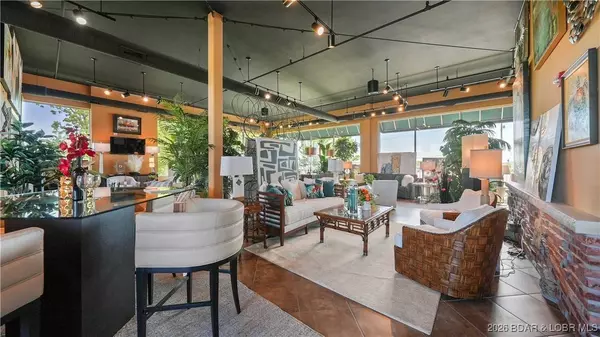 2265 Bagnell Dam BLVD, Lake Ozark, MO 65049