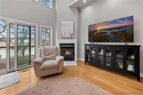 32787 Dixie DR, Gravois Mills, MO 65037