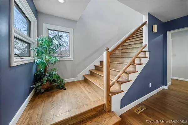 32787 Dixie DR, Gravois Mills, MO 65037