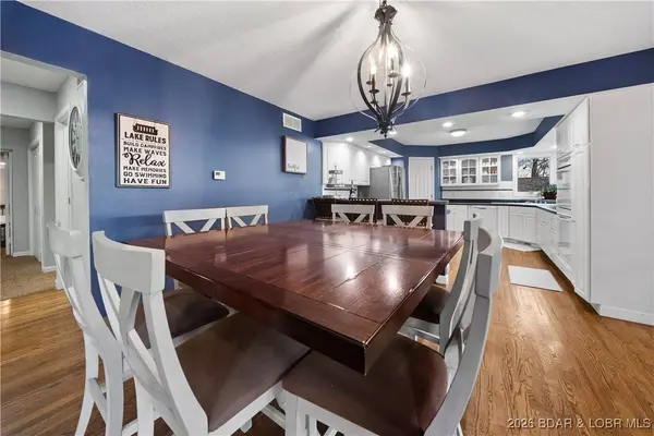 32787 Dixie DR, Gravois Mills, MO 65037