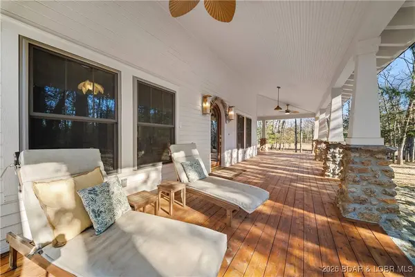 21255 Lark RD, Lebanon, MO 65536