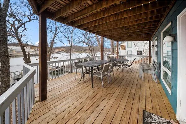 32787 Dixie DR, Gravois Mills, MO 65037