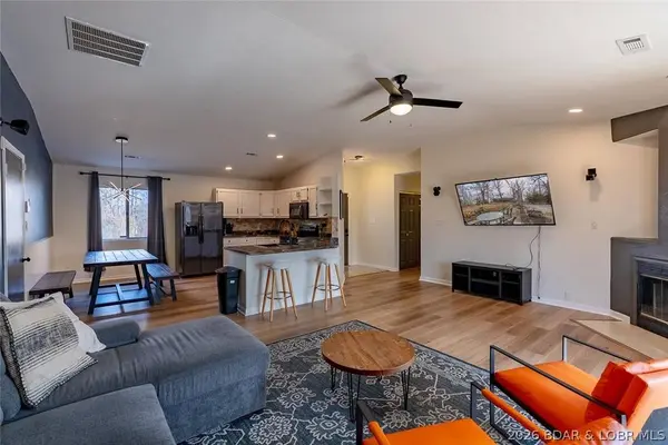 1670 Bittersweet RD, Lake Ozark, MO 65049