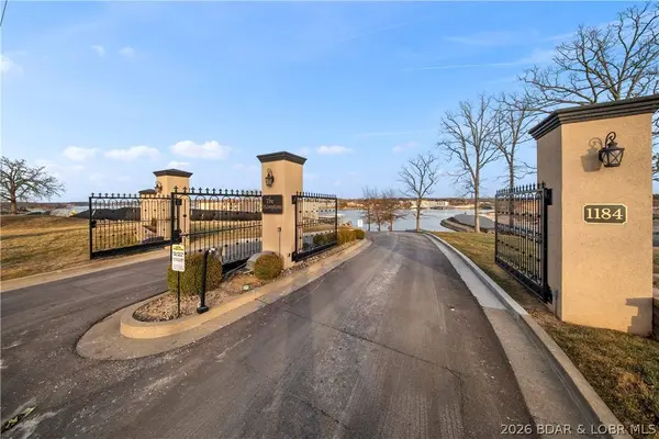 1184 Jeffries RD #512, Osage Beach, MO 65065