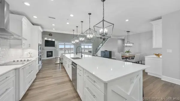 5450 Christopher DR #243, Osage Beach, MO 65065