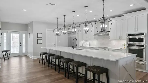 5450 Christopher DR #243, Osage Beach, MO 65065