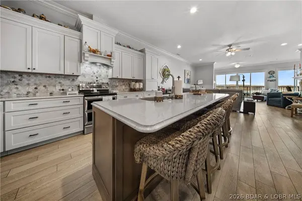 1184 Jeffries RD #512, Osage Beach, MO 65065