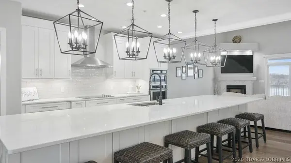 5450 Christopher DR #243, Osage Beach, MO 65065