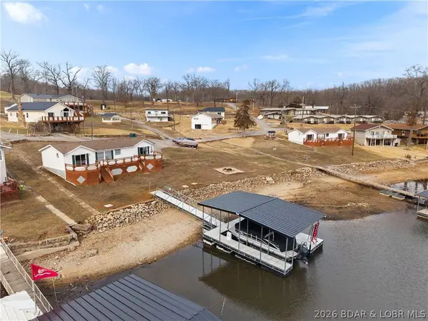 33543 Delmar DR, Gravois Mills, MO 65037