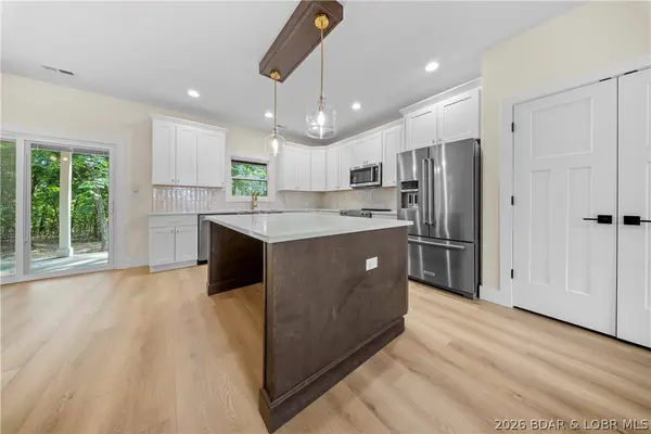 535 Grand Point BLVD, Sunrise Beach, MO 65079