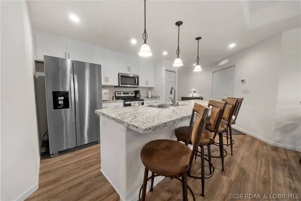 278 Emerald Bay DR #1A, Lake Ozark, MO 65049