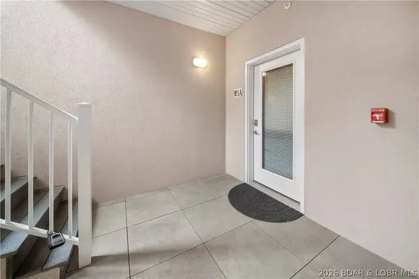278 Emerald Bay DR #1A, Lake Ozark, MO 65049