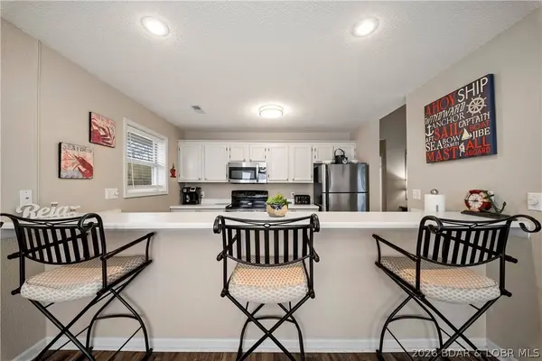 432 Regatta Bay CIR #4A, Lake Ozark, MO 65049