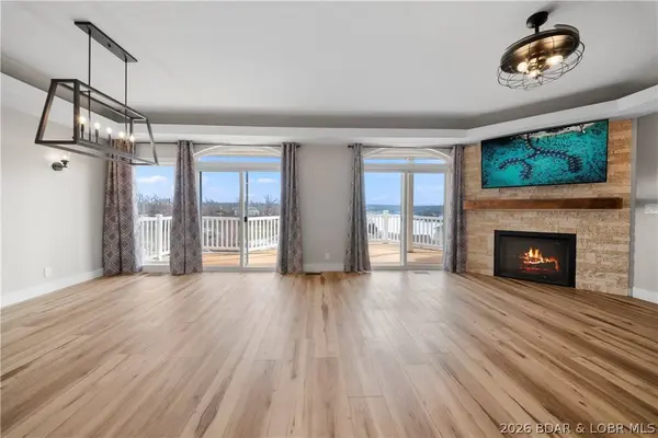 2180 Bittersweet RD, Lake Ozark, MO 65049