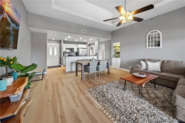 46 Aqua Fin DR #4A, Lake Ozark, MO 65049