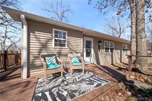 32373 Island View RD, Gravois Mills, MO 64119